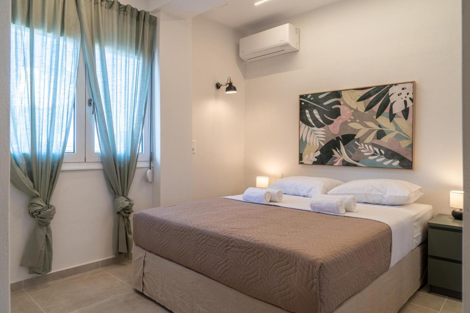 Apartment Pananos Sq. House Ii